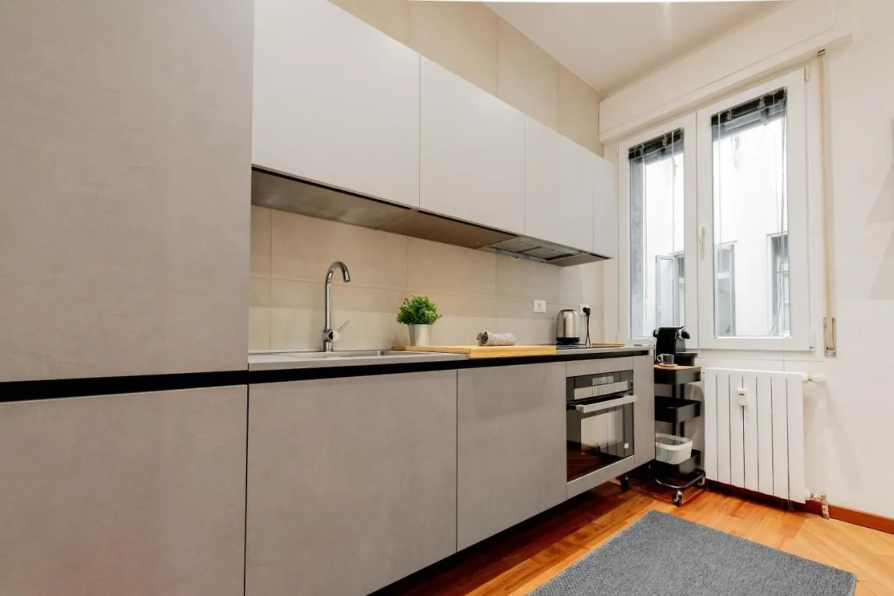 Realkasa Amendola Apartment Bologna 0*,